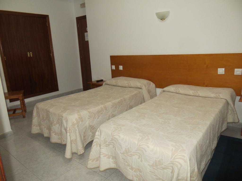 Hostal Galicia Дон-Беніто Екстер'єр фото