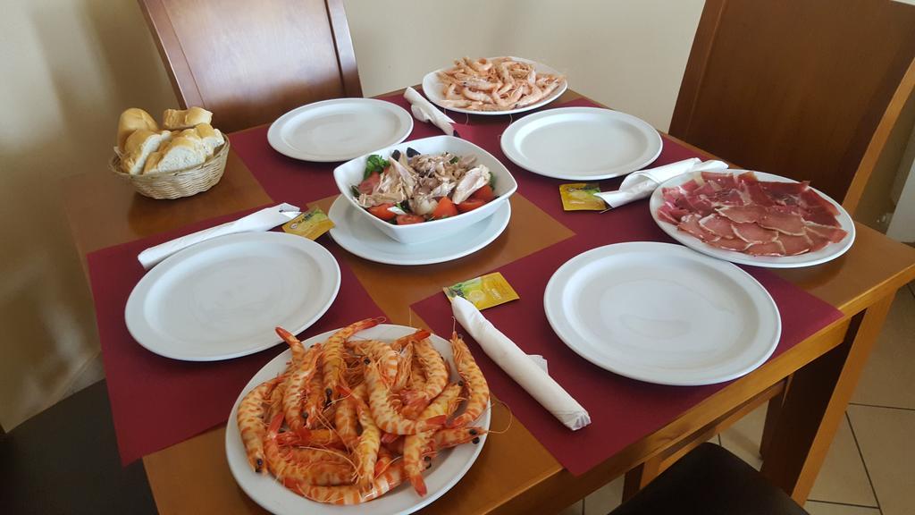 Hostal Galicia Дон-Беніто Екстер'єр фото
